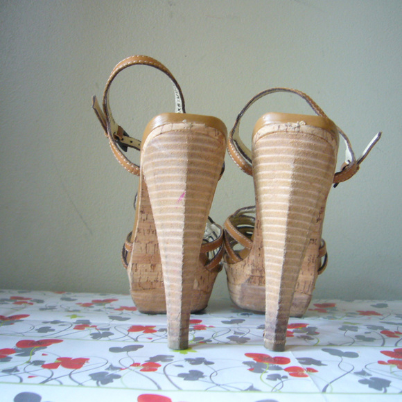 Max Studio Tan Leather Platform Sandal - Size 6.5M - Picture 4 of 5